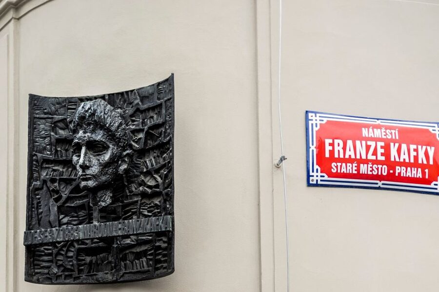 Prague Through the Eyes of Franz Kafka 2.5-Hour Tour - Josefov Streets and the Jewish Community Context