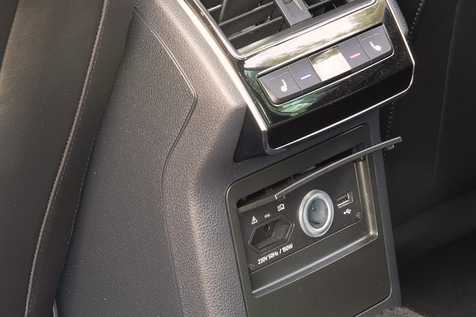Prague to Karlovy Vary Private Transfer - Skoda Superb Comfort That Makes the 1 Hour 40 Minutes Feel Shorter