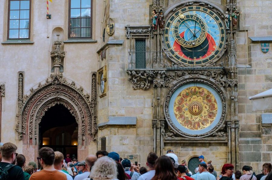 Prague: Top Sights and Historic Center Introduction Tour - Key highlights that make this tour worth your time