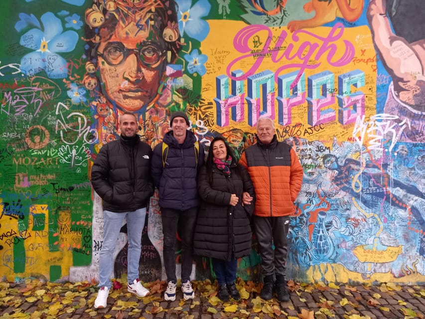 Prague : Visite insolite avec un guide journaliste français - Key highlights to look for