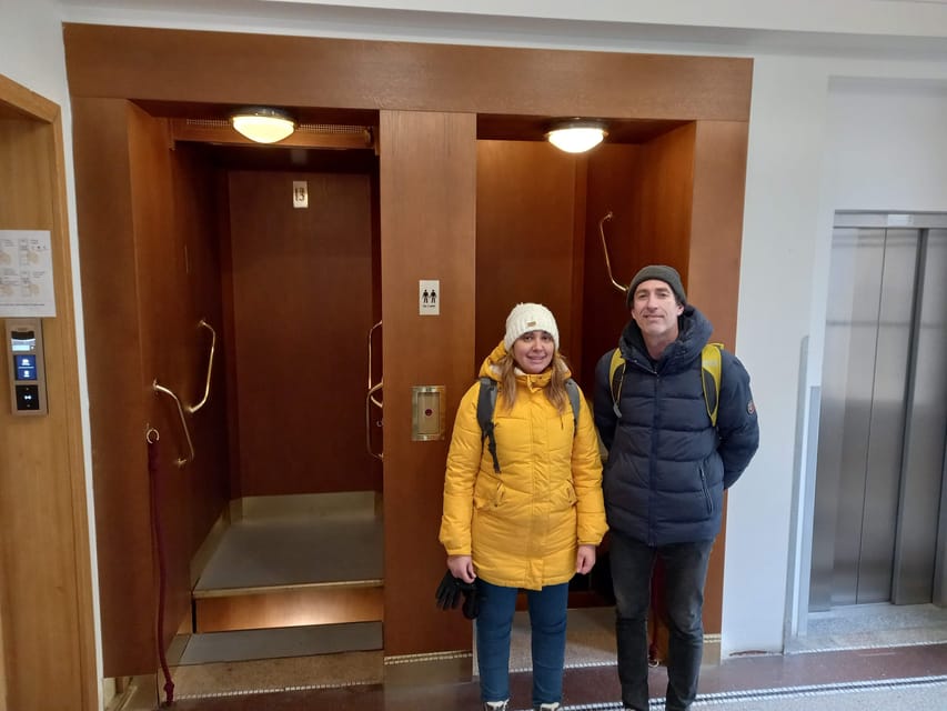 Prague : Visite insolite avec un guide journaliste français - Advice you’ll actually use after the tour