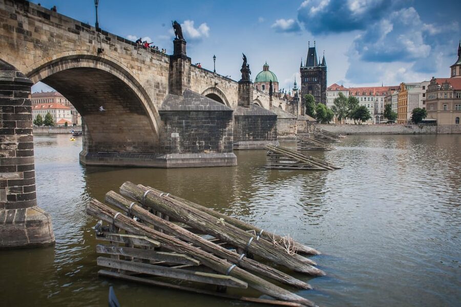 Prague: Vltava River Evening Dinner Cruise - Should you book the Prague Vltava Evening Dinner Cruise?