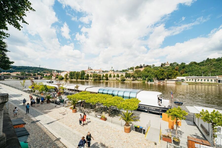Prague: Vltava River Lunch Cruise in an Open-Top Glass Boat - Live Accordion Music and Glass-Top Views That Make Photos Easy