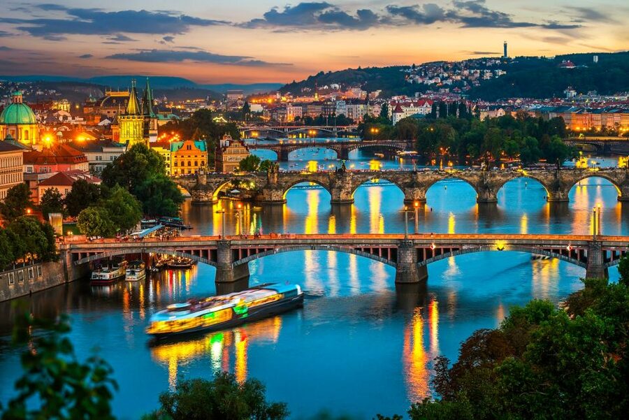 Prague: Vltava River Night Cruise with Buffet - The 3-Hour Flow on the Vltava at Night