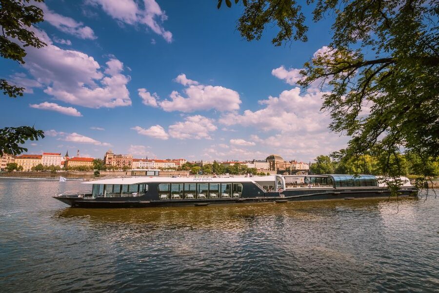 Prague: Vltava River Sightseeing Cruise - Pricing value: what $32 buys you, and why it can be a smart use of time