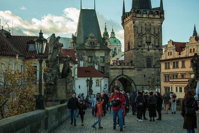 Prague Walking Tour in German: Old Town and Prague Castle - Price and Value: $32.56 That’s Not Just a Lecture