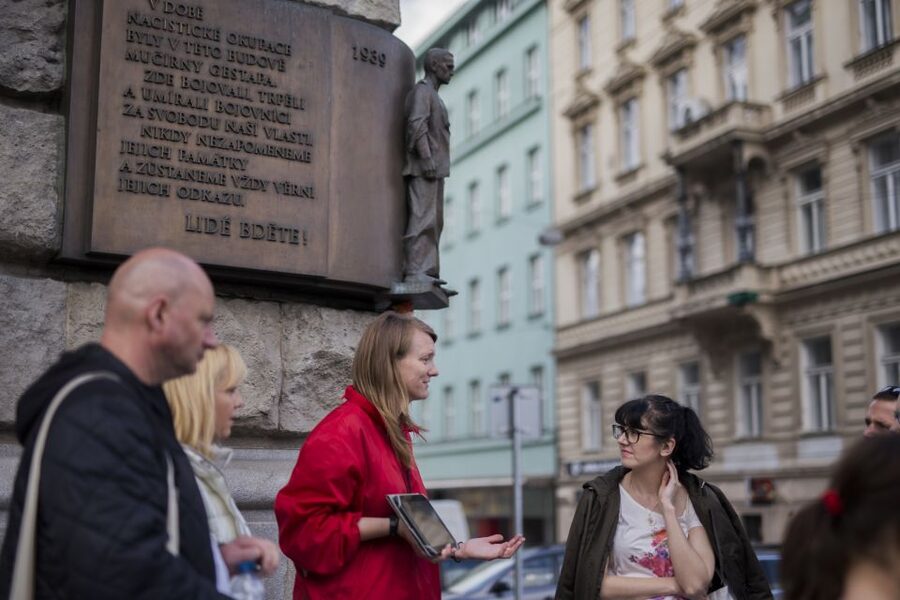 Prague: World War 2 and Operation Anthropoid Walking Tour - The guide makes or breaks it, and the top guides show up