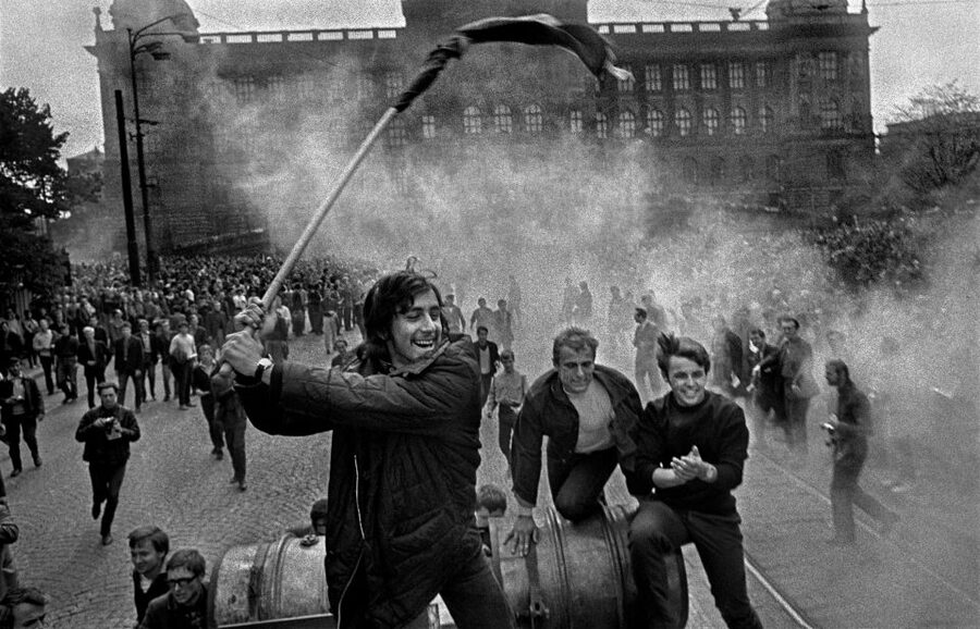 Prague: World War II and Communist History Tour - Where You Start: Týnská in Staré Město and the Point of No Return
