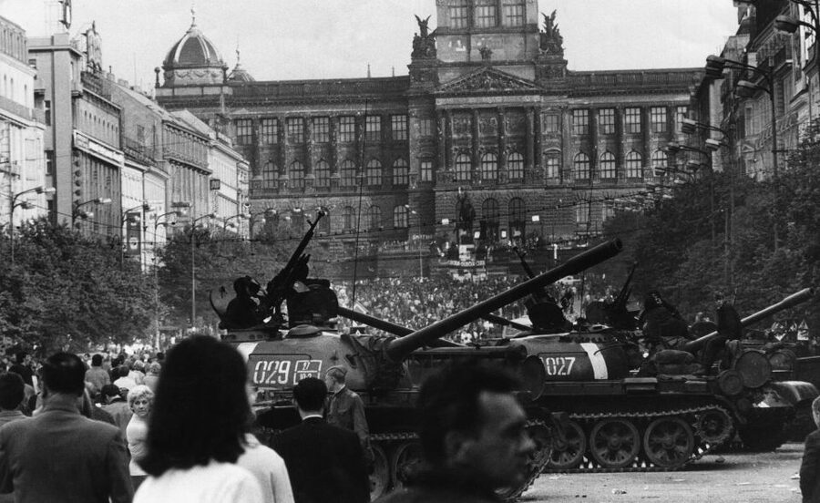 Prague: World War II and Communist History Tour - Municipal House, the Jewish Quarter, Dancing House, and Wenceslas Square: Landmarks With a Memory