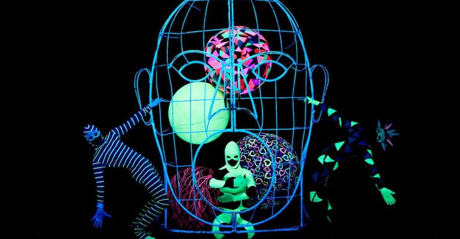 Prague: WOW Show Black Light Theater - Audience participation: how the show pulls you in (and what to do with it)