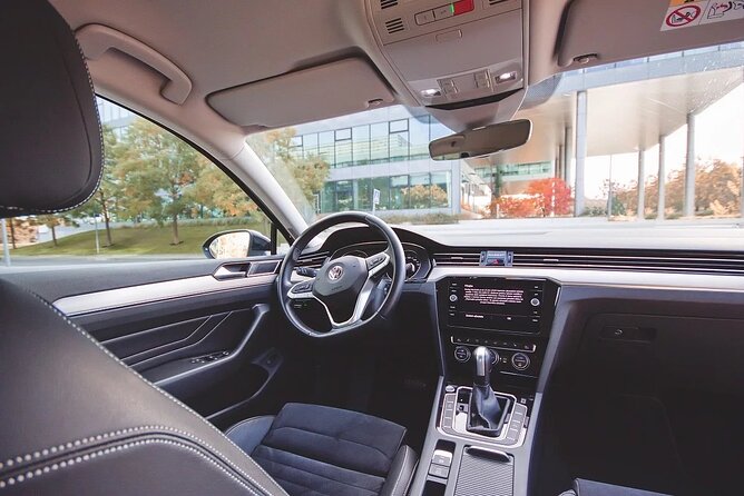 Private ARRIVAL Transfer by LIMOUSINE 3+1pax - Booking Timing: The Advantage of Planning Ahead