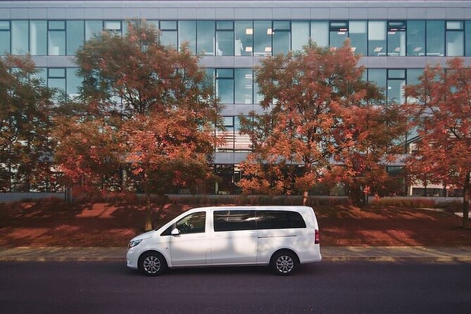 Private ARRIVAL Transfer by MINIVAN Mercedes Vito 8+1pax - What You Actually Get From This Private Prague Airport Minivan