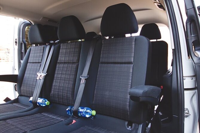 Private ARRIVAL Transfer by MINIVAN Mercedes Vito 8+1pax - Meeting the Driver at PRG Without the Airport Guessing Game