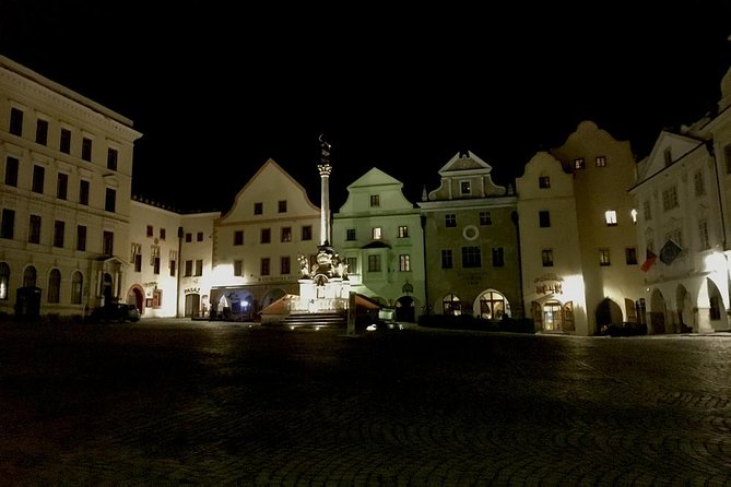 Private evening tour Cesky Krumlov Old Town and Castle area - Historic center in evening quiet: more than just walking
