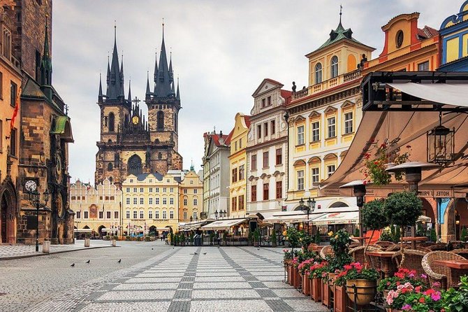 Private Grand City Tour by Car: Best of Prague - Car and foot timing: how you avoid wasting your half day
