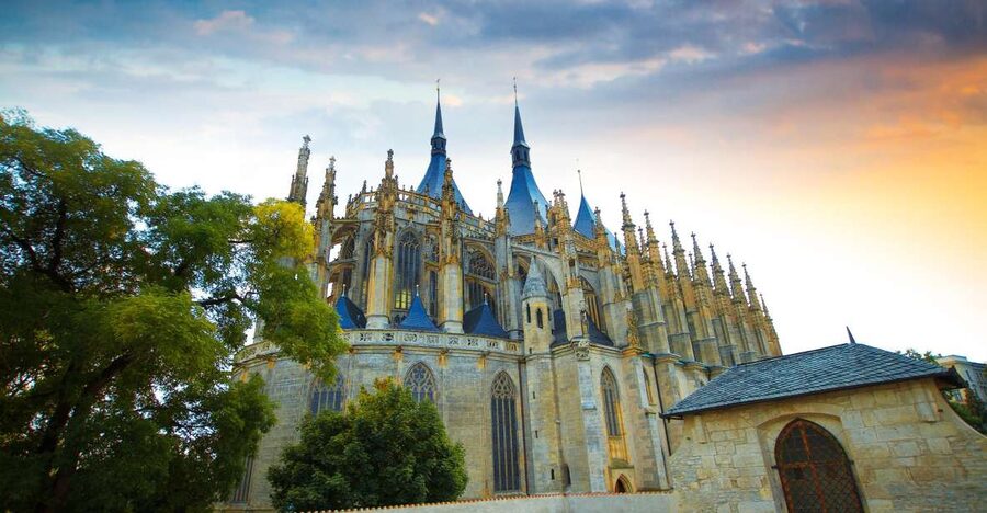 Private Guided Tour from Prague to UNESCO Kutna Hora - The 6 hour flow from Prague, minus the stress