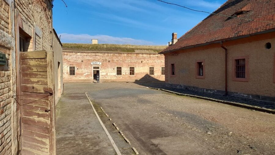 Private Half-Day Tour To Terezin Concentration Camp - Small Fortress: from arrivals to cells to tunnels and a propaganda film