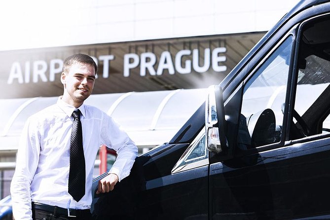 Private Luxury Transfer to Cesky Krumlov from Prague - Price and Value: When $276.67 Per Group Makes Sense