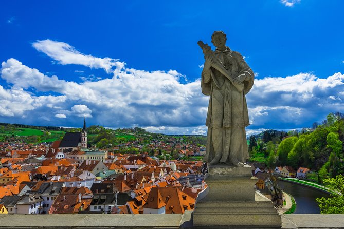 Private Luxury Transfer to Cesky Krumlov from Prague - What People Seem to Love Most, and One Risk to Manage