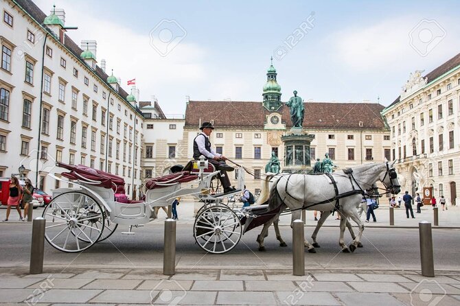 Private one way transfer from Cesky Krumlov to Vienna - Price and Value: What $568.25 per Group Really Buys
