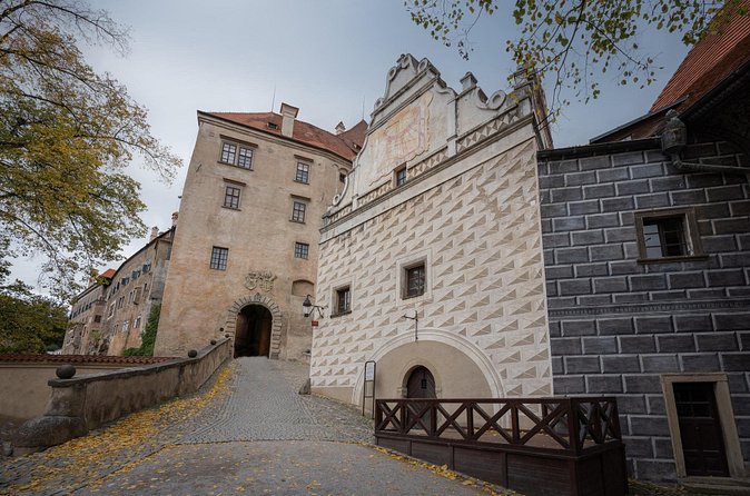 Private Romantic Whispers of Český Krumlov - Stop 5: Český Krumlov Castle Tower, the Extra €12 Decision