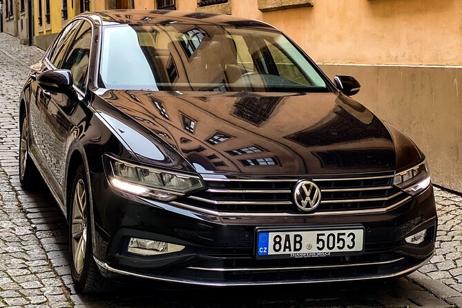 Private ROUND-TRIP (FROM and TO the AIRPORT) by LIMOUSINE 3+1pax - Key Highlights Worth Planning For