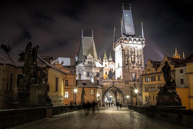 Private Sightseeing in Prague By Night - Why Prague at night is easier in a private car