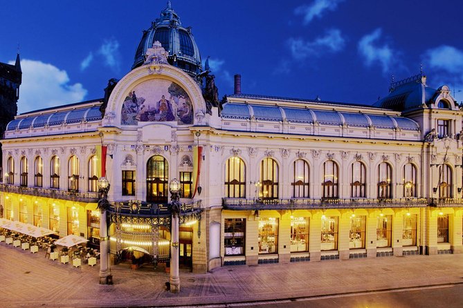 Private Sightseeing in Prague By Night - Stop 4: Wenceslas Square for quick context