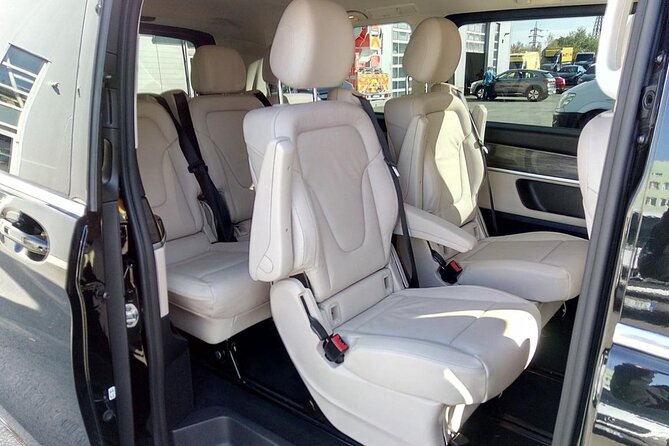 Private Transfer from Prague Airport to Prague City Hotels 1 - 7 pax - Should you book this private Prague transfer?