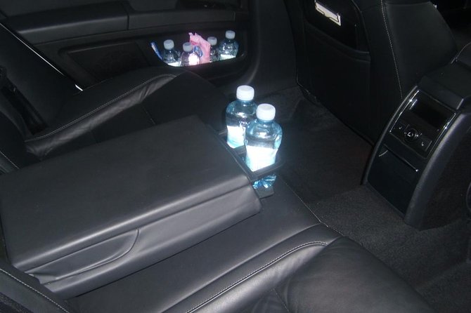 Private Transfer from Prague Airport to the City Centre - The 30-Minute Private Ride to Central Prague