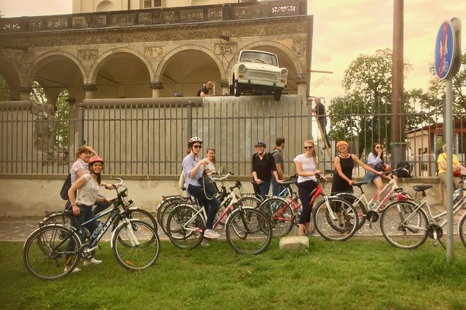 Radtour durch Prag auf Deutsch - Stop by Stop: From Letná Viewpoints to Old Town Icons