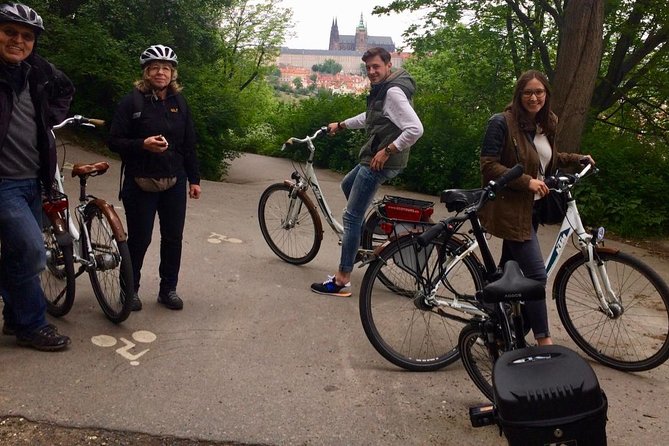 Radtour durch Prag auf Deutsch - Should You Book This Tour or Choose Another Option?