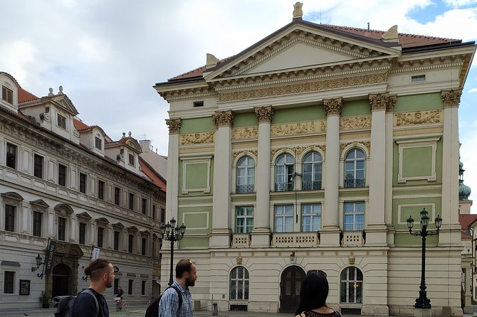 Rent-a-Friend in Prague - Stop 1: Prague Castle in about one hour, and how to use it well