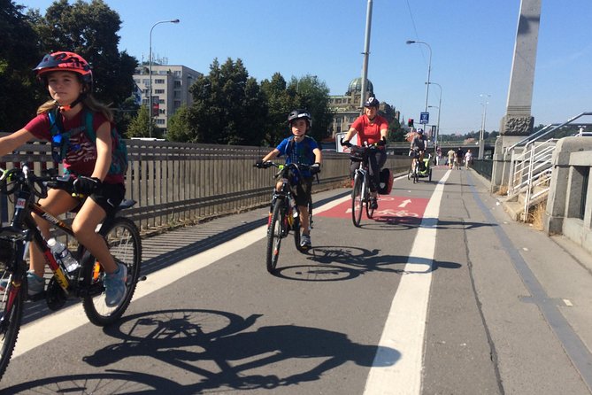 River & Park Bike Tour to Troja Chateau (Private small groups) - Stromovka Park Cycling: Green Miles That Reset Your Brain