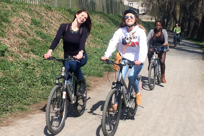 River & Park Bike Tour to Troja Chateau (Private small groups) - The Czech Beer Stop: Why This Ending Feels Like Part of the Tour
