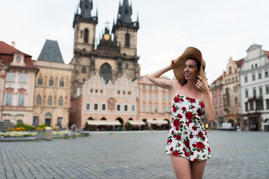 Romantic Photoshoot Experience for Couples in Prague - Price and value: $197 per group up to 4