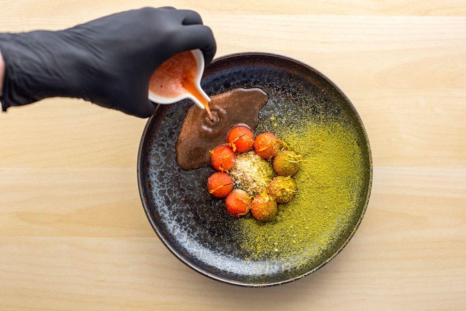 Savor 10 Course Dinner in Chef’s Kitchen - Who should book this chef’s kitchen dinner in Prague