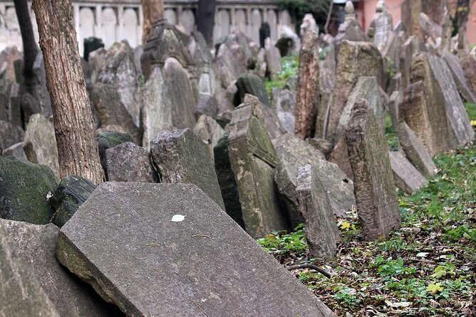 Scary Prague Walking Tour - Value at $31.38: What You Pay For (and What You Do Not)
