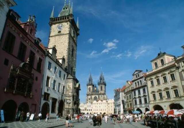 Second World War & Communism (Tip-based 3 hour tour) - Where the Story Starts at Klárov: resistance monuments and WWII setup