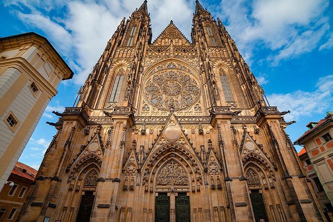 Self-Guided Audio Tour - Prague Castle District - St. Vitus Cathedral: where the audio puts Gothic on stage