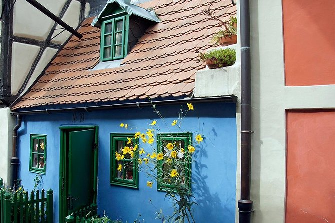 Self-Guided Audio Tour - Prague Castle District - Rosenberg Palace: Renaissance frescoes, and why ceilings are a big deal