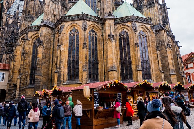 Self-Guided Audio Tour - Prague Castle District - Daliborka and the Black Tower: relics, prisoners, and a darker note