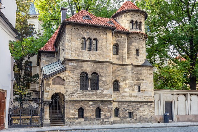 Small-Group Tour through the History of Jewish Prague - What kind of traveler this tour fits best