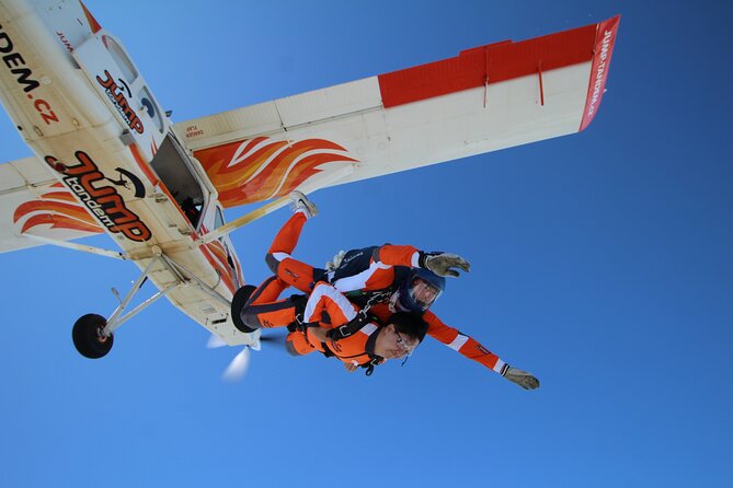 Tandem Skydiving in Prague - Tandem Jump with transfers! - The climb to altitude: scenic, but do not get too comfortable