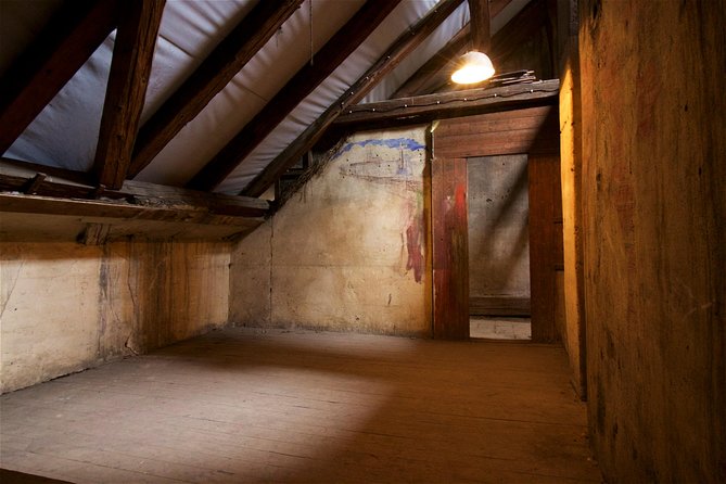Terezin Fortress and Concentration Camp Tour from Prague - Stop 1: Mala Pevnost (Small Fortress) and the prison that set the tone