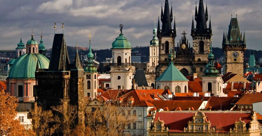 The essentials of Prague - Tram and Boat Segments: Smart Shortcuts, Not Gadgets