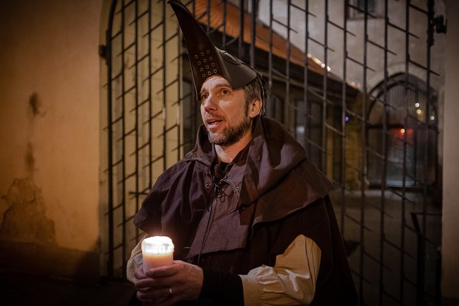The Plague Doctor of Prague - Key things you will notice