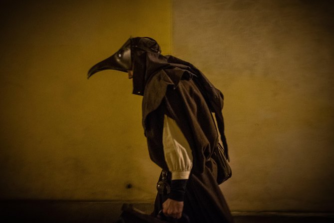 The Plague Doctor of Prague - Old Town Square: merchants, the Hussite Church, and the 30-years-war thread