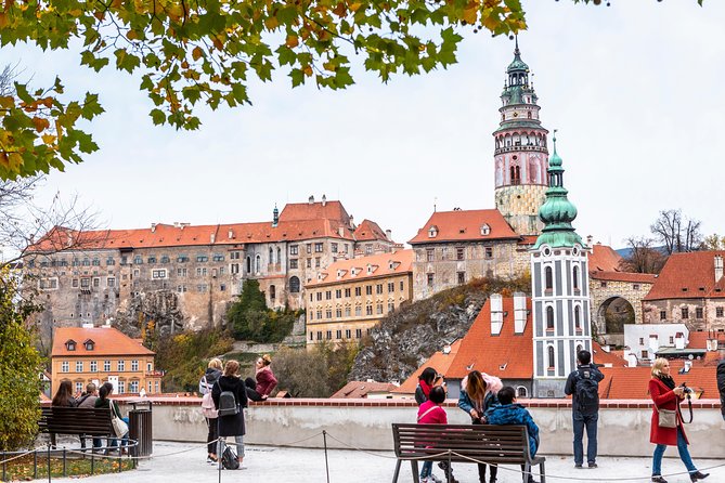 UNESCO Cesky Krumlov from Prague with Guided Tour and Transfer - The UNESCO town walk and why it feels different from Prague