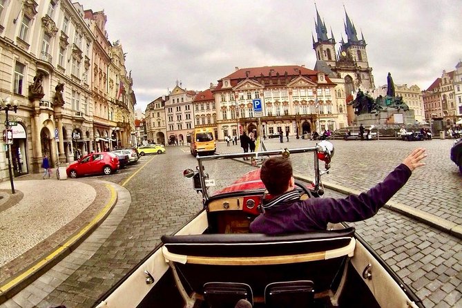 Vintage Cars Prague - Sightseeing Tour 90min / 1-6 pers. - Pickup and timing: the convenience that saves your morning